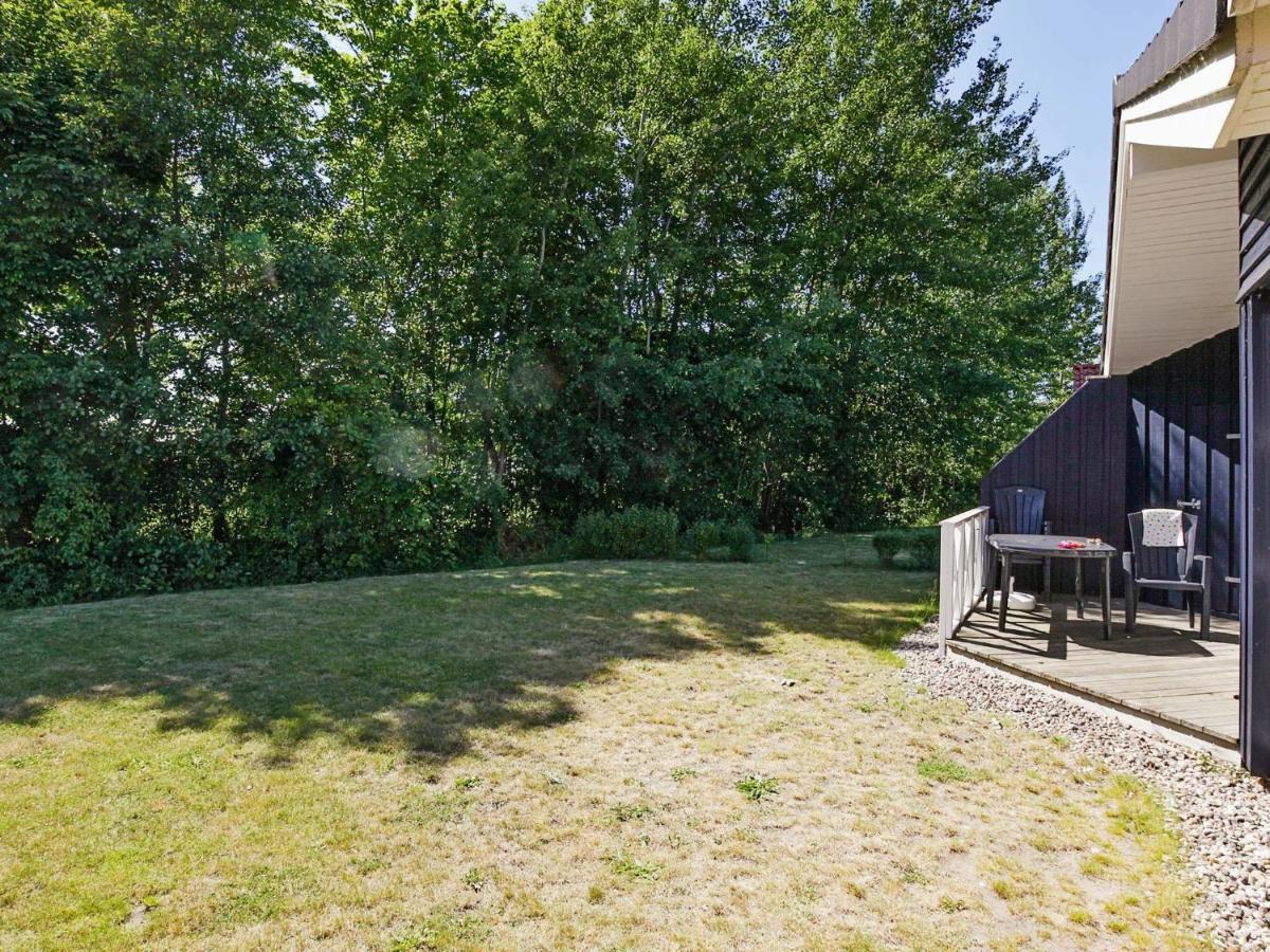 5 Person Holiday Home In Grömitz Exteriör bild