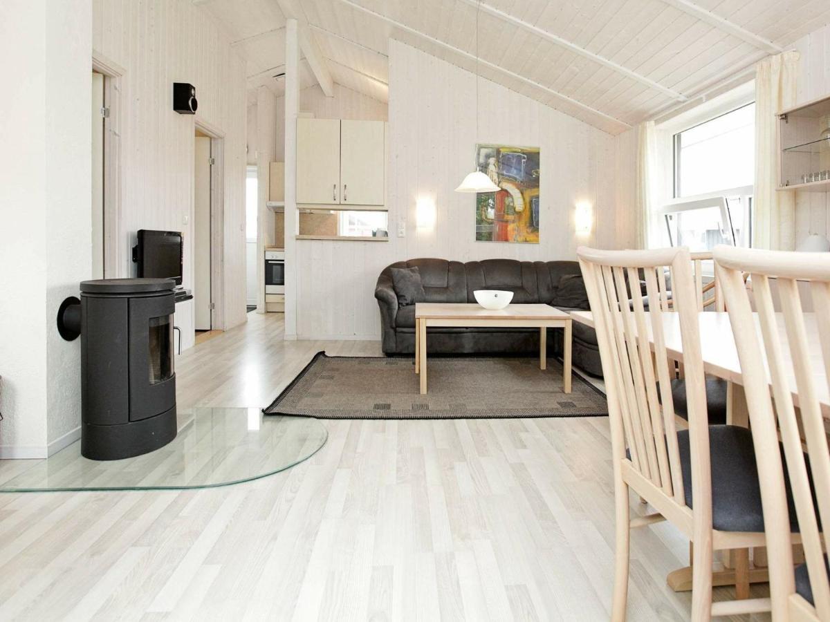5 Person Holiday Home In Grömitz Exteriör bild
