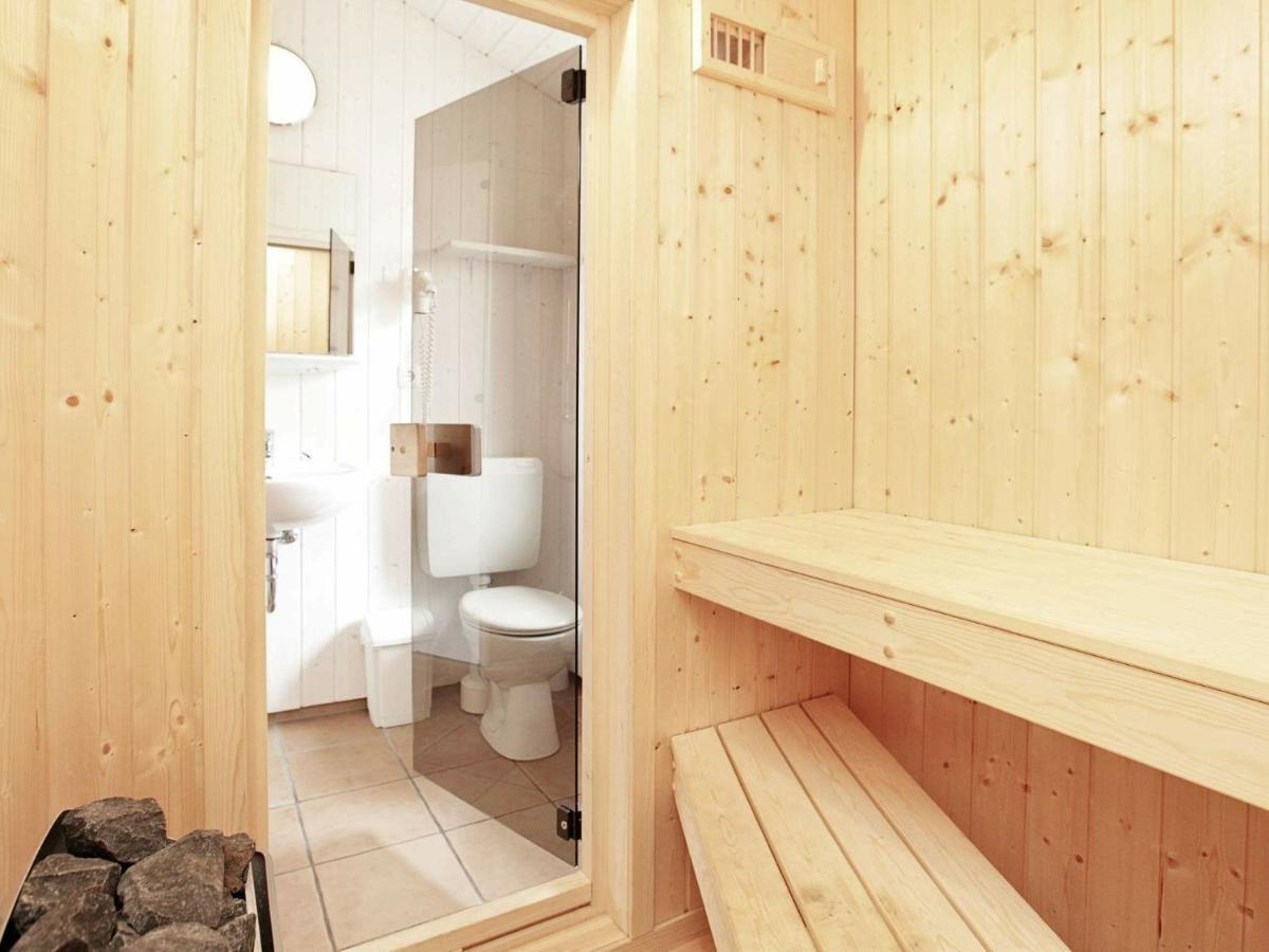 5 Person Holiday Home In Grömitz Exteriör bild